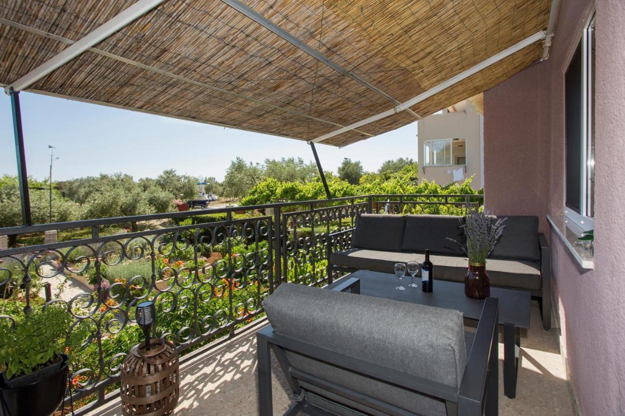 "Andrija" Apartmen'S Банджоле Экстерьер фото